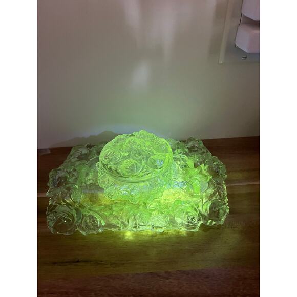 Vintage Goofus Glass Dresser Jar with A Cabbage Rose Design and A Puffy Tray HTF - Picture 12 of 12